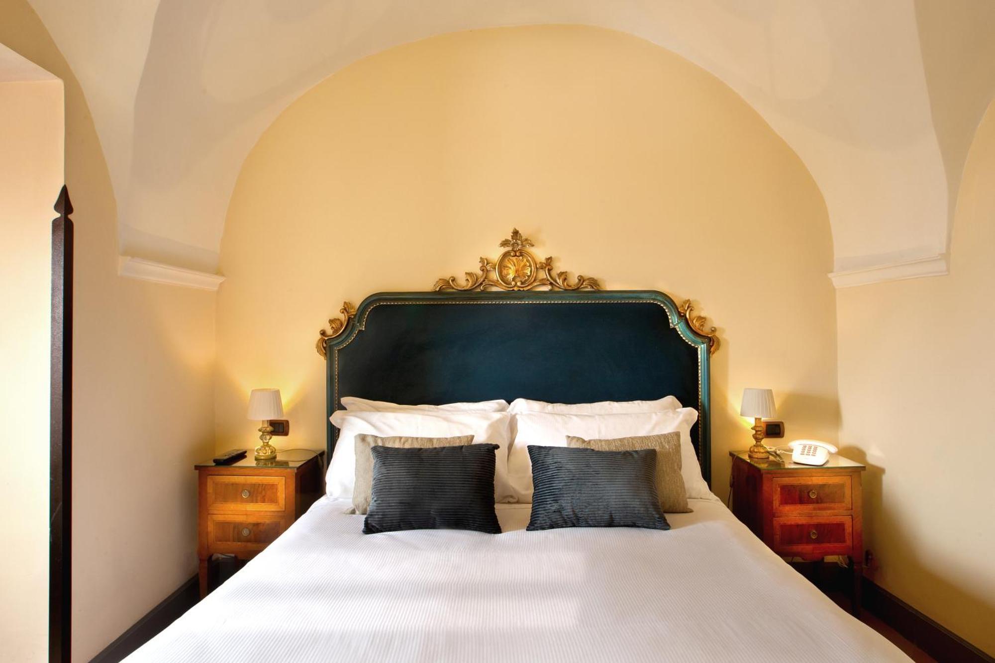 Classic Double or Twin Room with Sea View,1597545159:JPEG